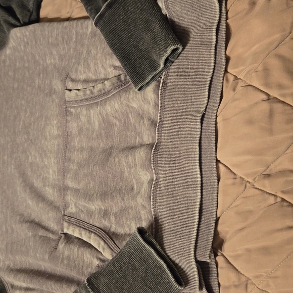 Zen by J. America Sweatshirt - Picture 3 of 3